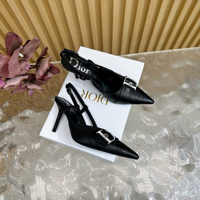 D10R SNEAKERS 8.5CM D896-136