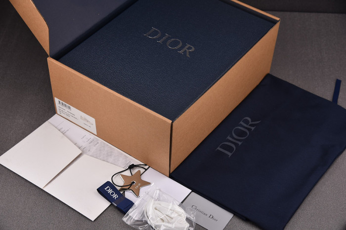 D10R B27 SNEAKERS BNOP235-070