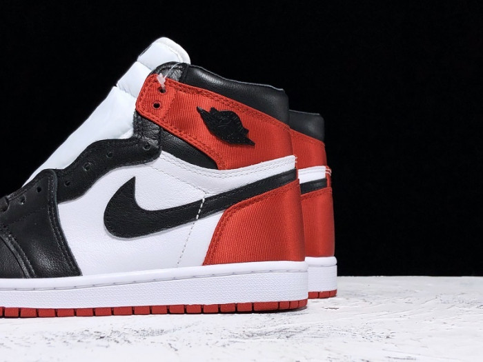air jordan 1 retro high satin black toe (w) cd0461-016