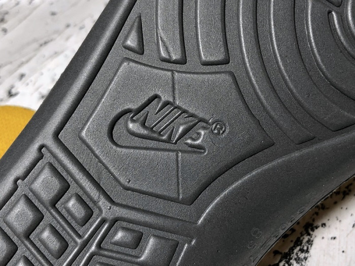 nike dunk low ofw pine green ct0856-100