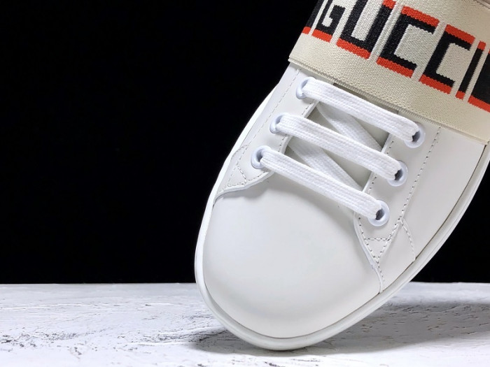 G*u*i ace embroidered low-top sneaker