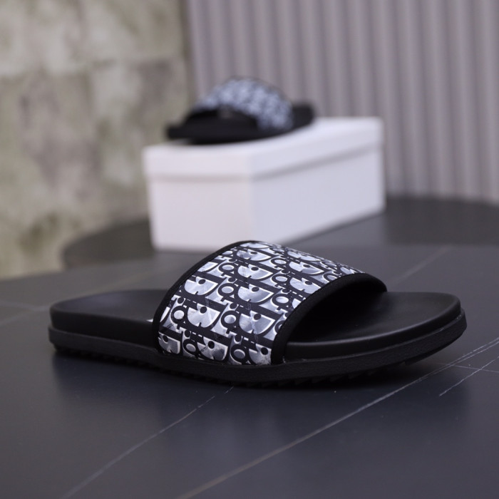 DIOR SLIPPERS