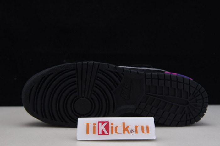 OFW x Futura x Nike Dunk Low DM1602-001