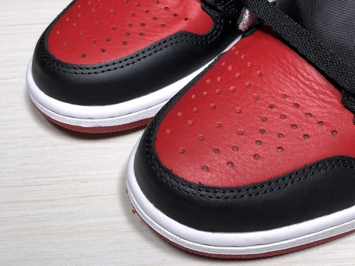 air jordan 1 retro high og banned bred black red 555088-001